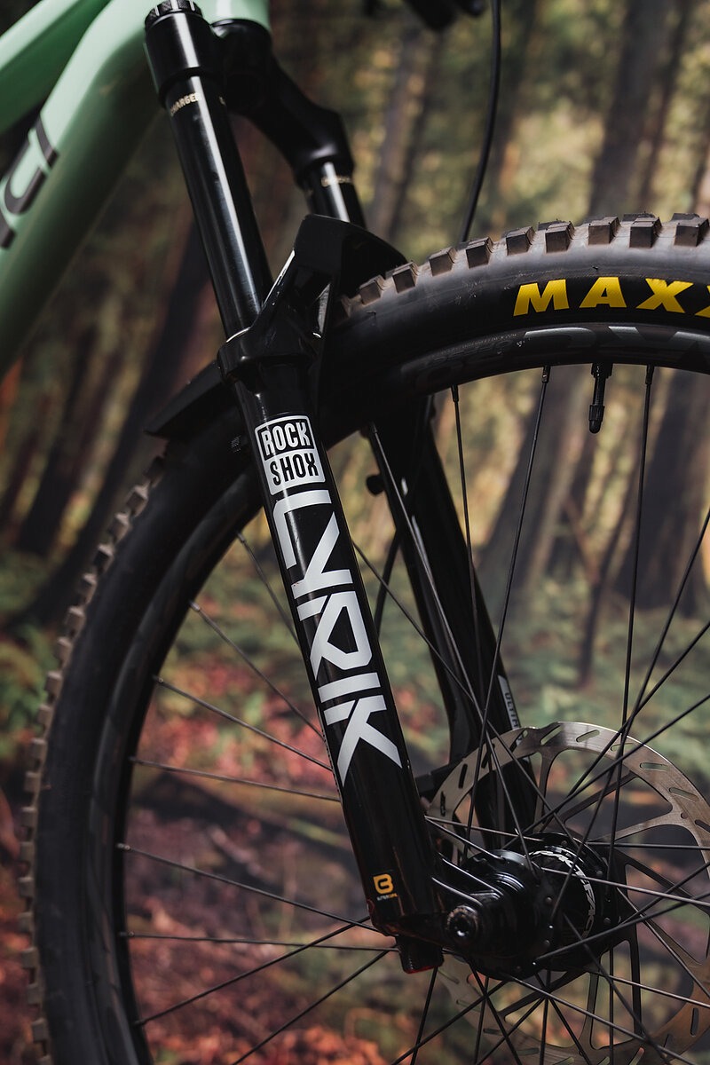 Bike Review | Devinci Troy | Freehub Magazine